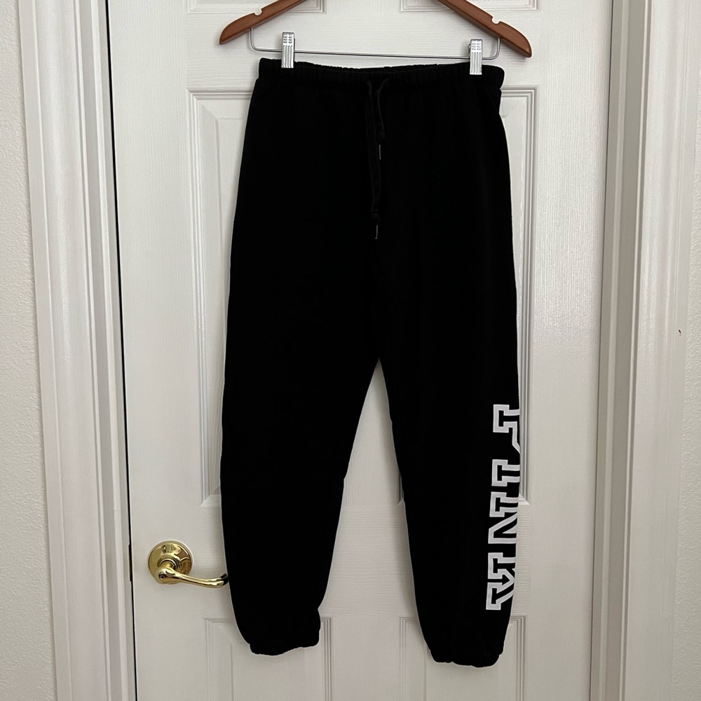 PINK Victoria’s Secret sweatpants